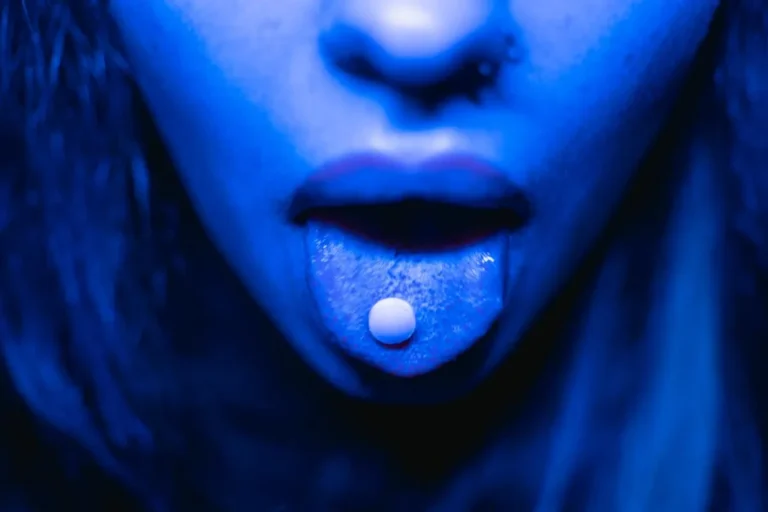 D Addicts Explained: Health Search Intent, Claims, and Safer Research Tips