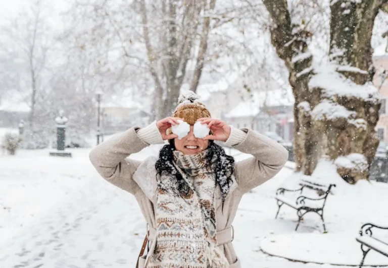 What Is A Snowball Kiss: Meaning, Examples, and How to Use It